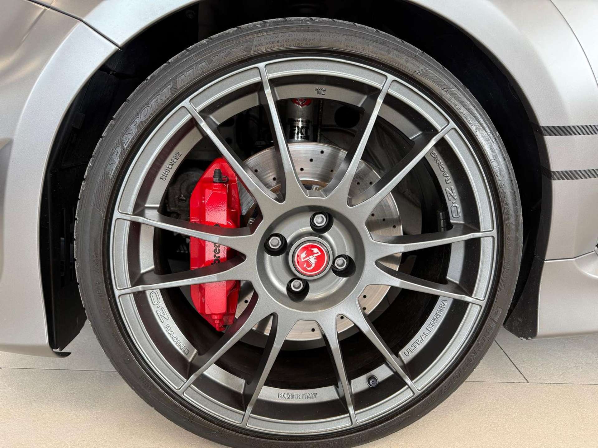 Abarth 695  1.4 16v t-jet biposto 190cv “INNESTI FRONTALI”