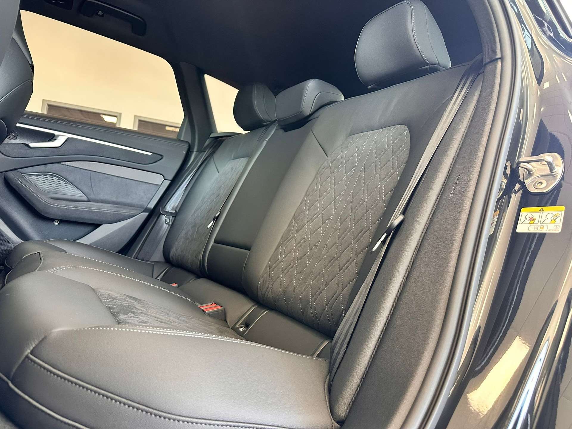 Audi A6  AVANT 2.0 TDI MHEV S LINE QUATTRO