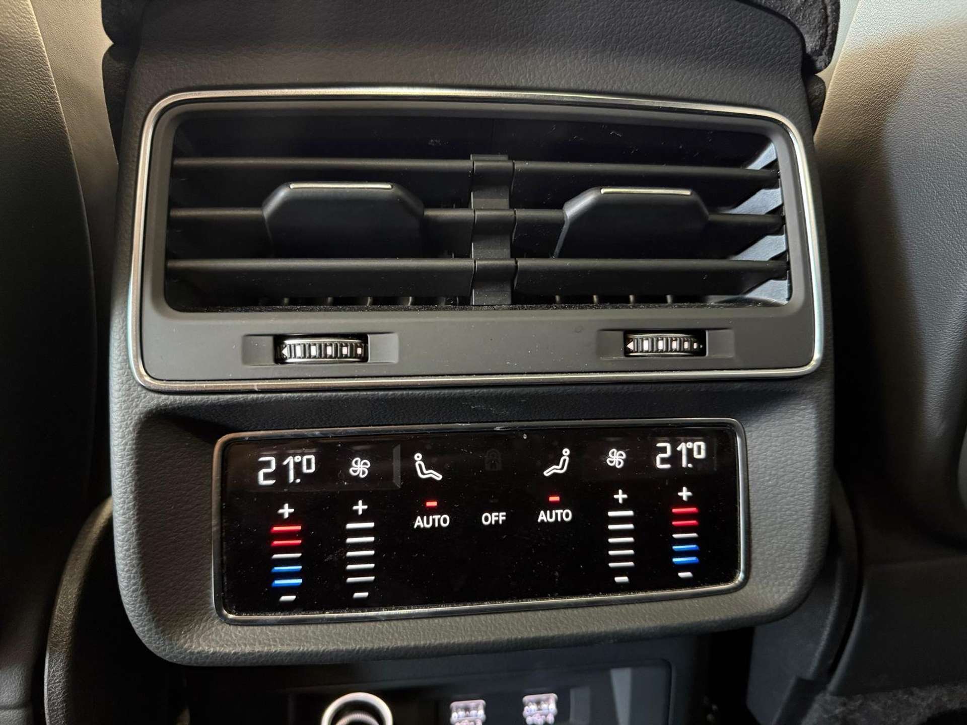 Audi RS Q8  4.0 mhev quattro CARBOCERAMICI / IVA ESPOSTA