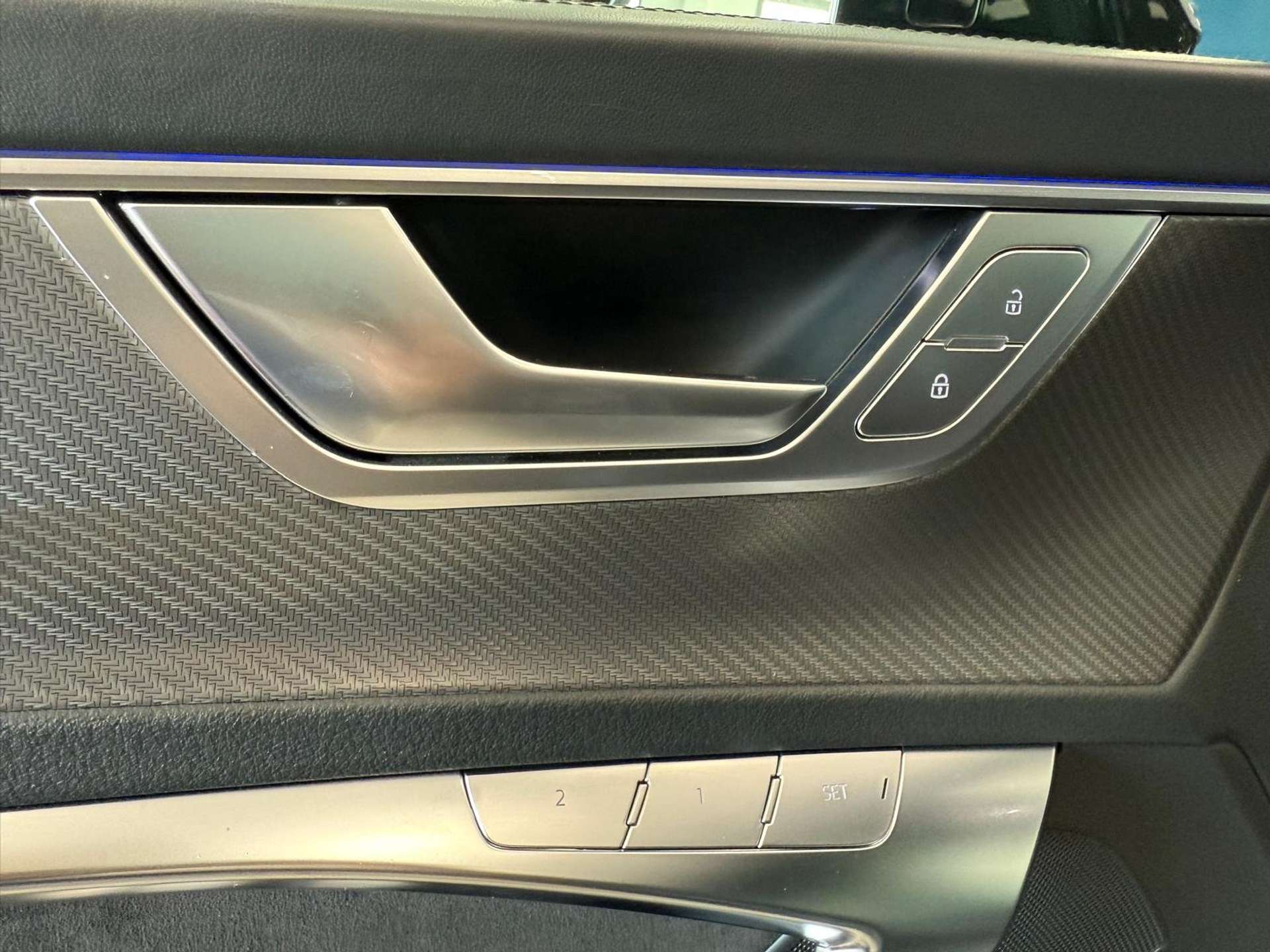 Audi RS6  Avant 4.0 mhev /CARBOCERAMICI / EVENTURI /721CV