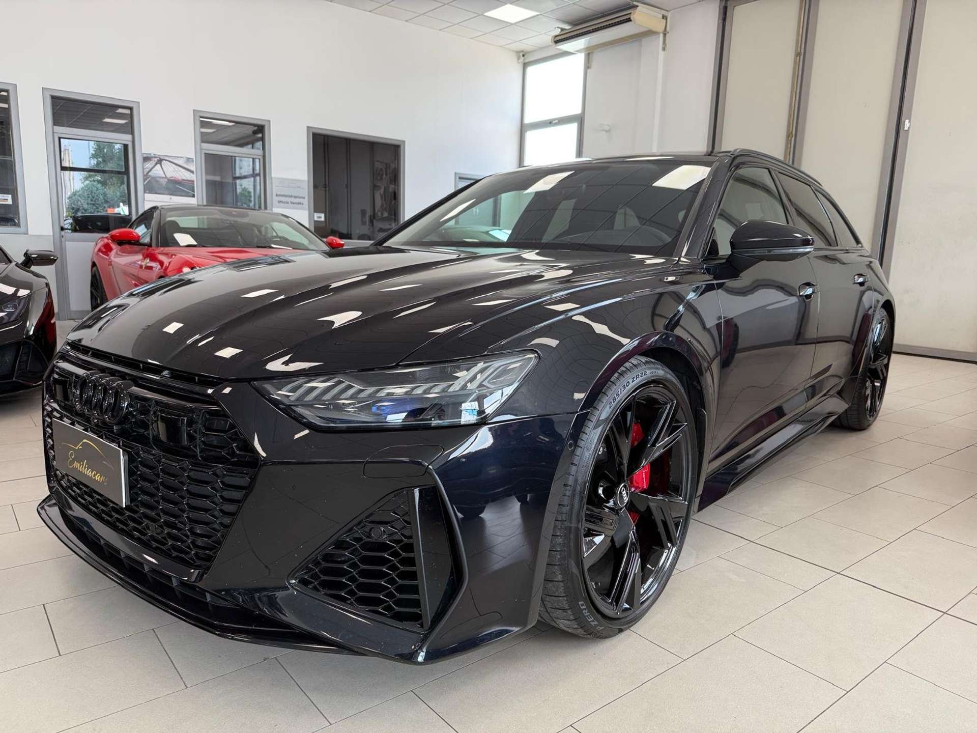 Audi RS6  Avant 4.0 mhev /CARBOCERAMICI / EVENTURI /721CV