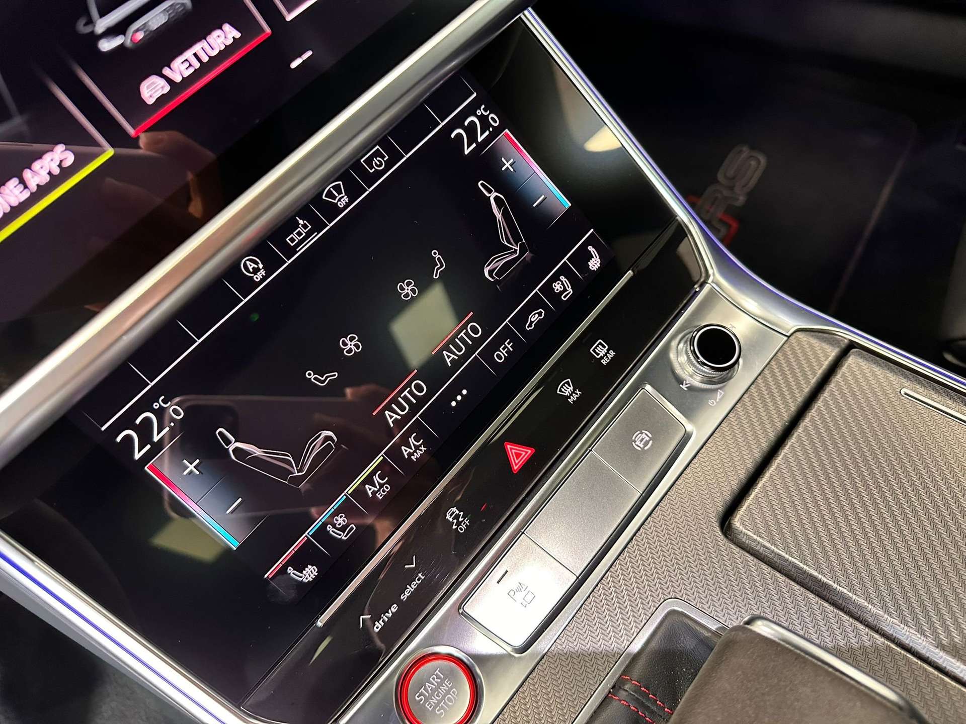 Audi RS6  Avant 4.0 mhev /CARBOCERAMICI / EVENTURI /721CV