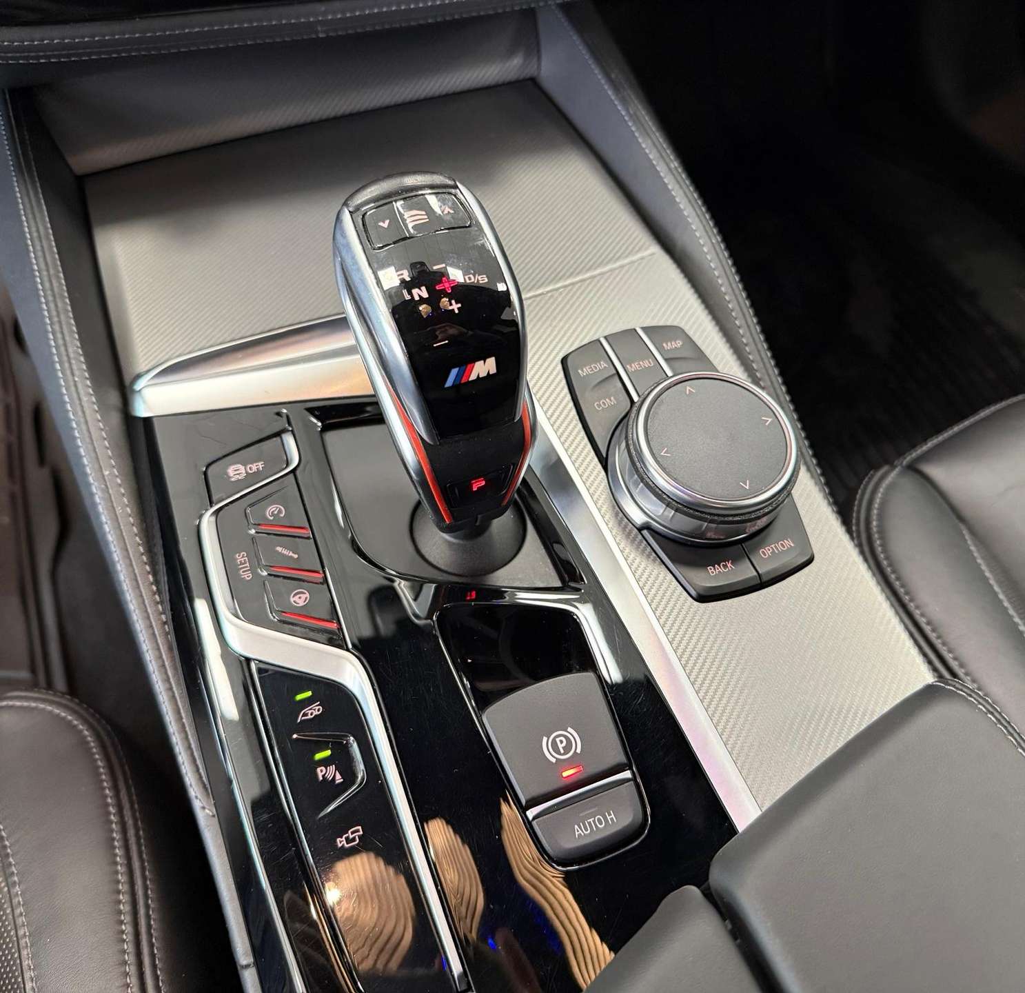 BMW M5  M5 4.4 V8 600 cv CARBOCERAMICI/TETTO IN CARBONIO