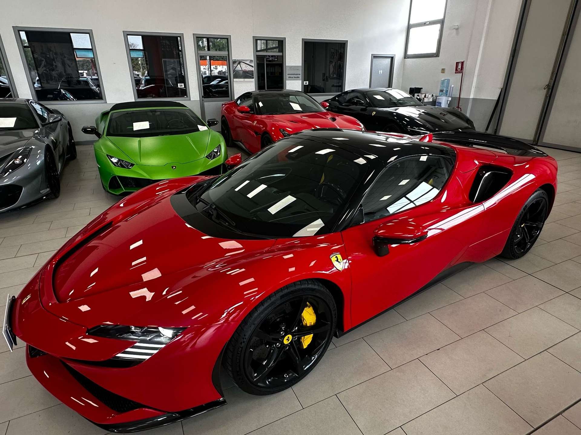 Ferrari SF90 Spider  SF90 Spider 4.0 FULL CARBONIO UFFICIALE