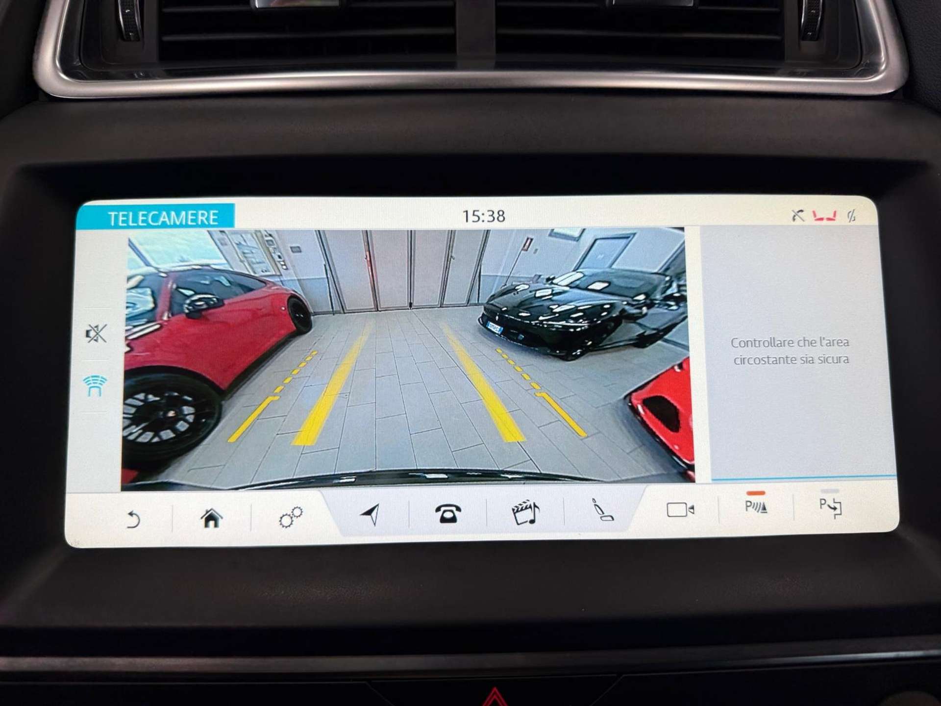 Jaguar E-Pace  2.0d i4 R-SPORT E awd 150cv auto