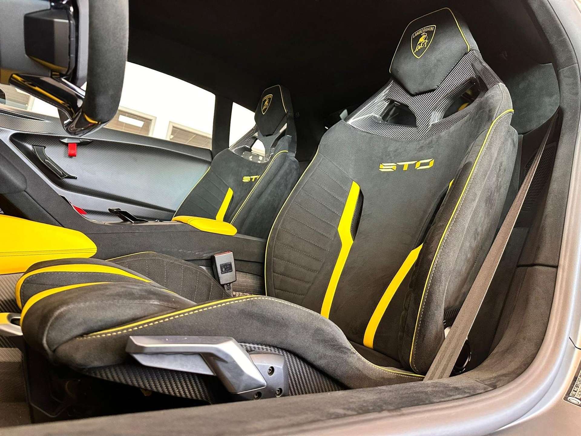 Lamborghini Huracán  STO/CARBON+LIFT+TELEMETRIE/CAPRISTO ADPERSONAM