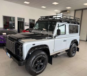Land Rover Defender  90 2.4 td4 SE SW 4 POSTI
