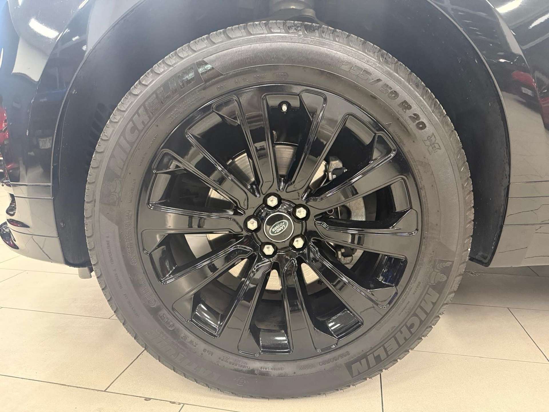 Land Rover Range Rover Velar  2.0d i4 R-Dynamic 240cv SOSPENSIONI PNEUMATICHE