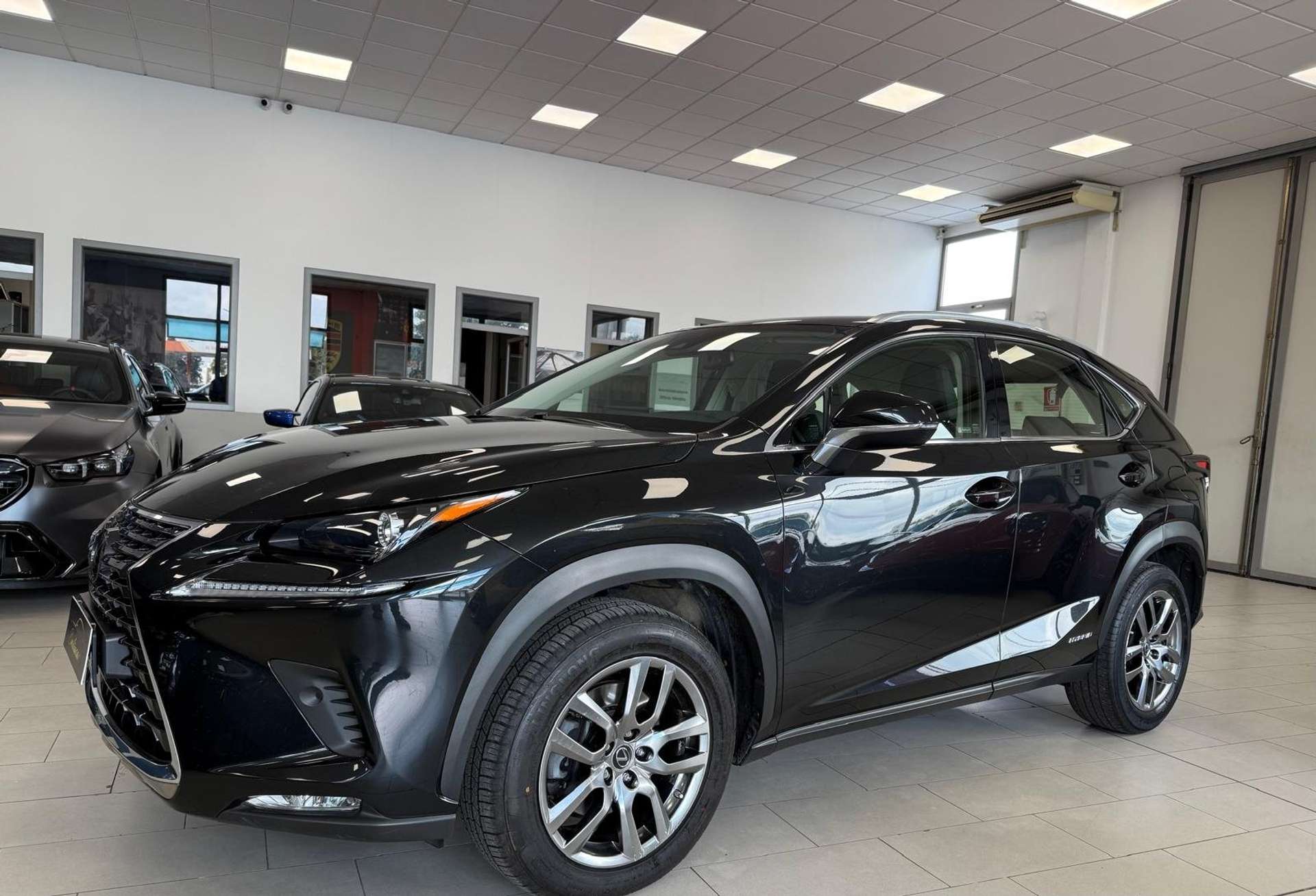 Lexus NX 300  NX I 2018 300h 2.5 F Sport 4wd cvt in garanzia uff