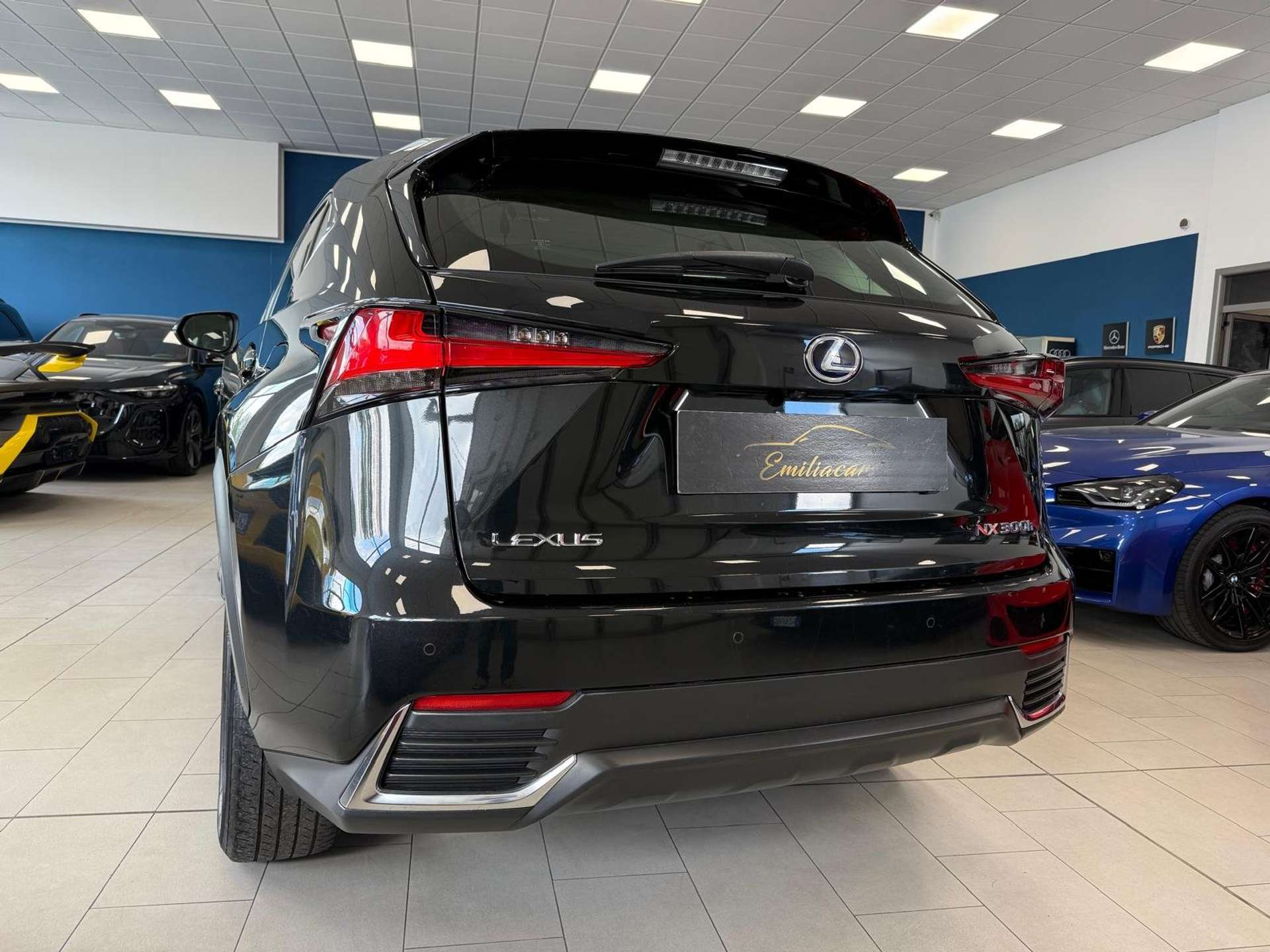 Lexus NX 300  NX I 2018 300h 2.5 F Sport 4wd cvt in garanzia uff