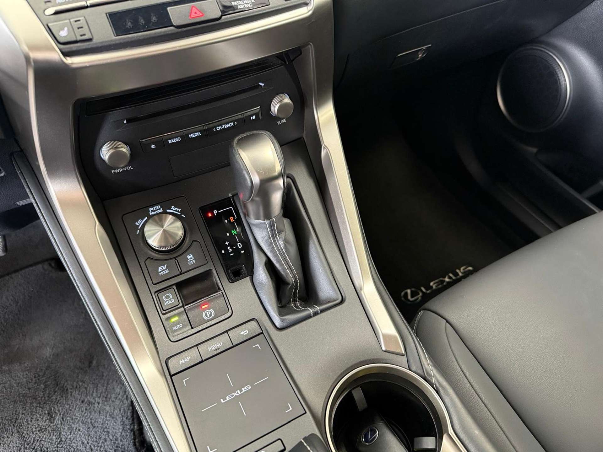 Lexus NX 300  NX I 2018 300h 2.5 F Sport 4wd cvt in garanzia uff