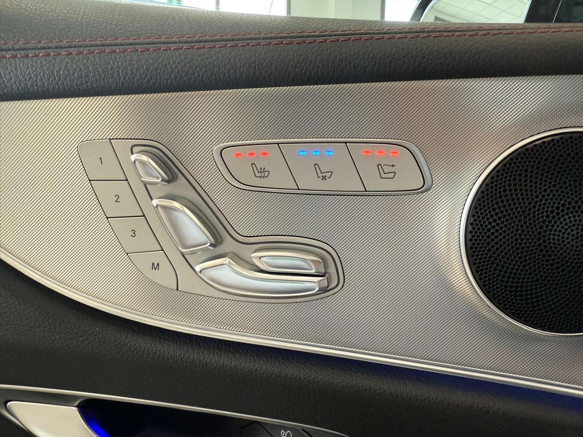 Mercedes-Benz E 53 AMG  E Cabrio 53 AMG eq-boost 4matic + auto