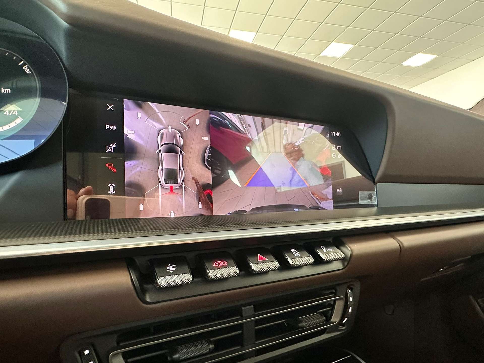 Porsche 992  Turbo S auto