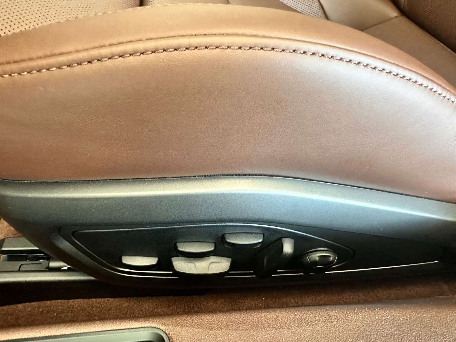 Porsche 992  Turbo S auto