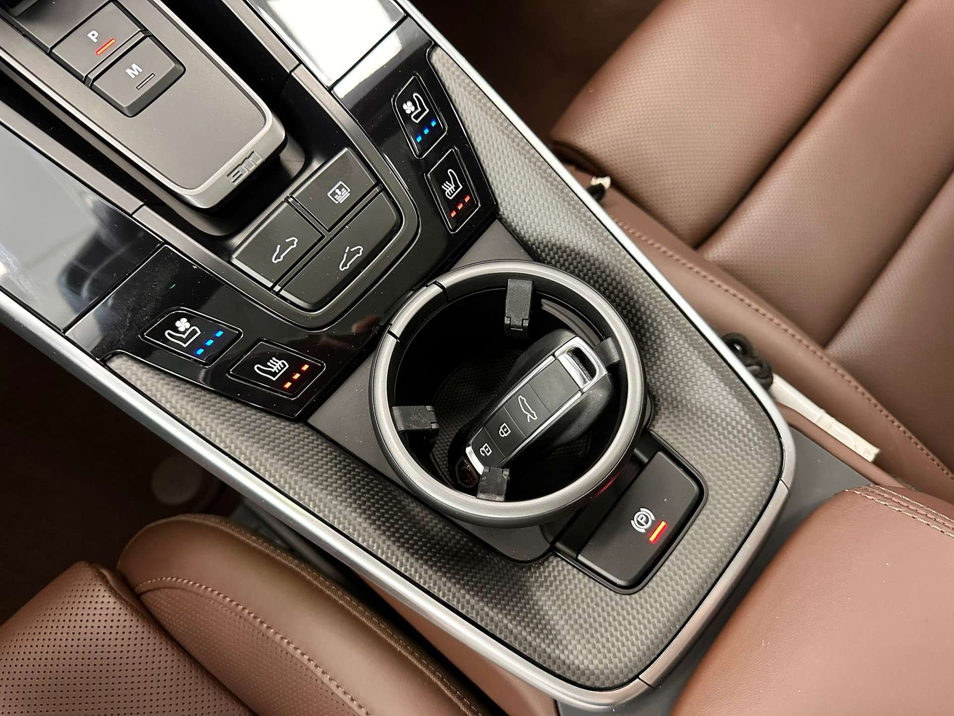 Porsche 992  Turbo S auto