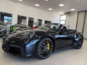 Porsche 992  Turbo S Cabrio auto