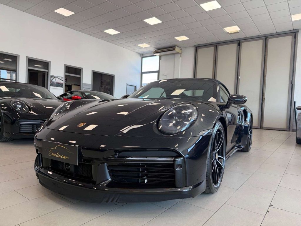 Porsche 992  Turbo S Cabrio auto