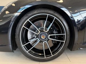 Porsche 992  Turbo S Cabrio auto